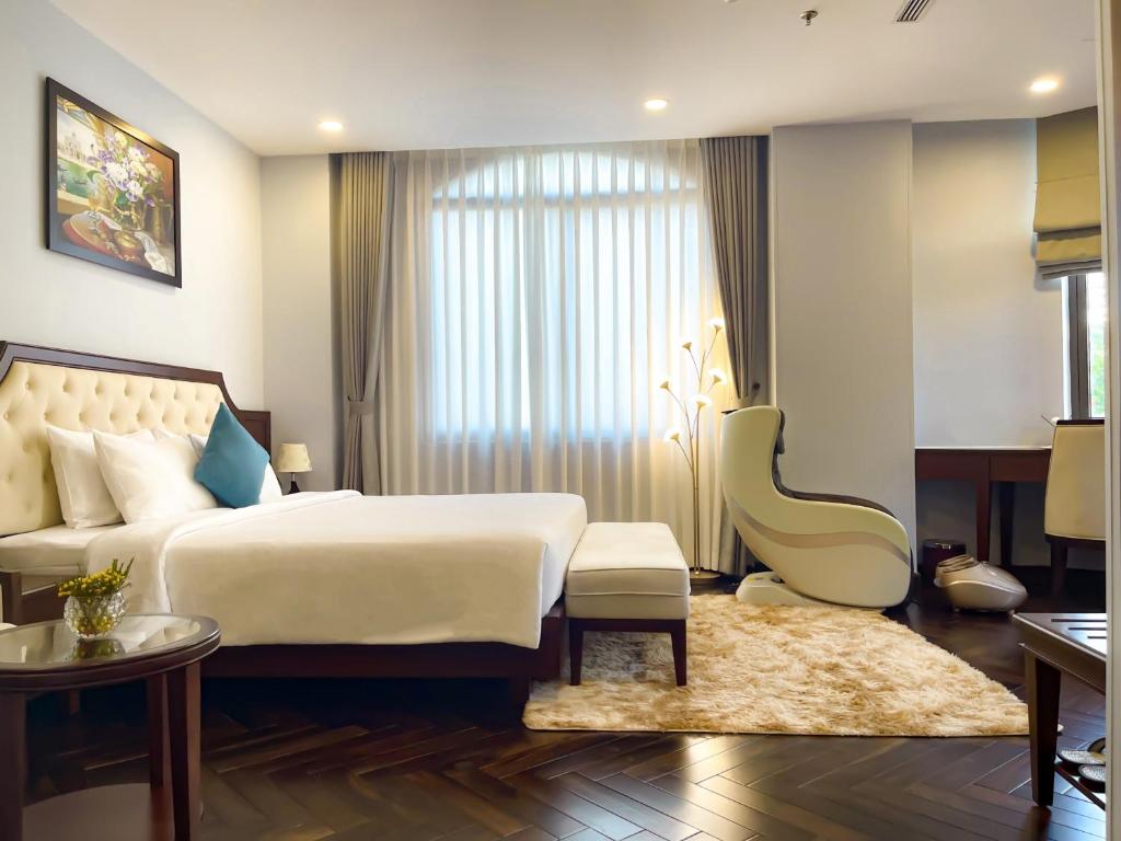 Hotel & Sky Bar Happy Life Grand
